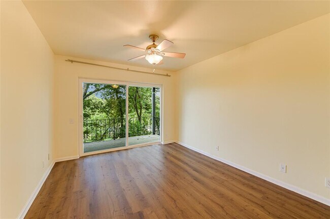 Building Photo - 2704 San Pedro St