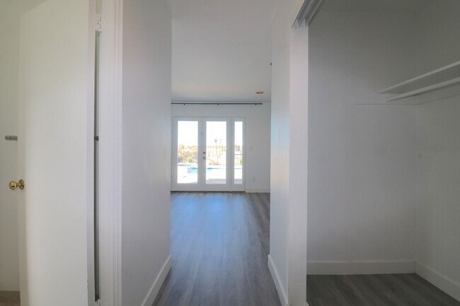 Building Photo - 3 bed/ 2 bath house in University city! Pool/ yard w 2 car garage! Remodeled kitchen and updated ...