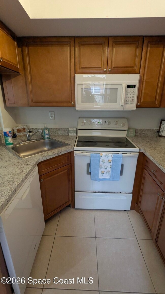 Building Photo - 1633 Sunny Brook Ln