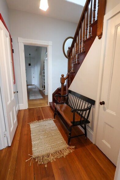 Building Photo - 39 Cypress St