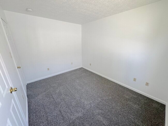 Building Photo - 814 Griffin St