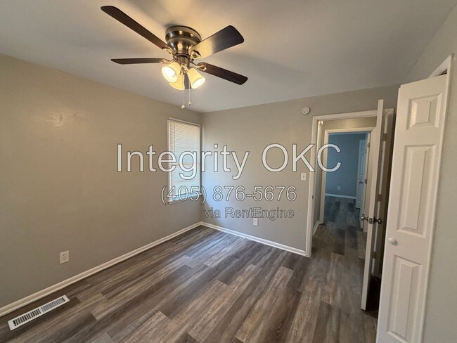 Building Photo - 2548 SW 48th St