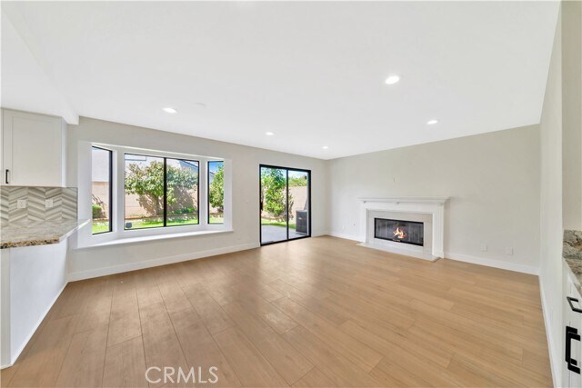 Building Photo - 8261 Sparrow Ln