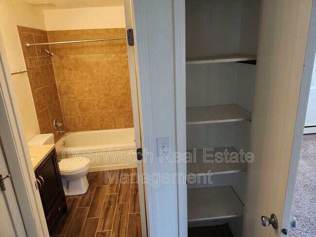 Building Photo - 4200 Florina St