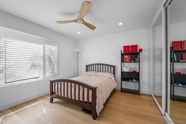 Building Photo - 92 Trinidad Bend