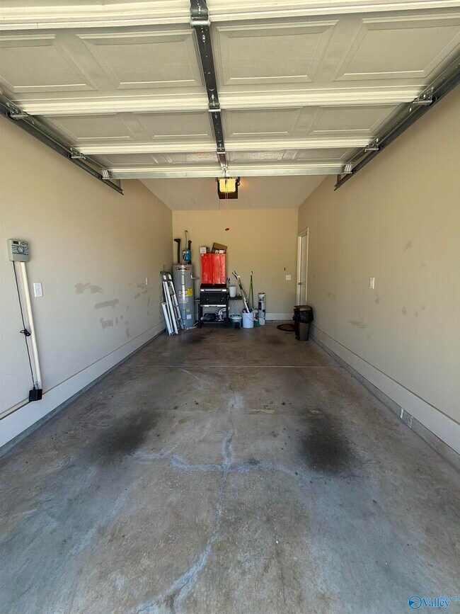 Building Photo - 5 Atherton Cir SW