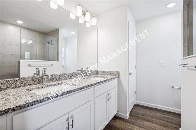 Building Photo - 174 Underwood Trl