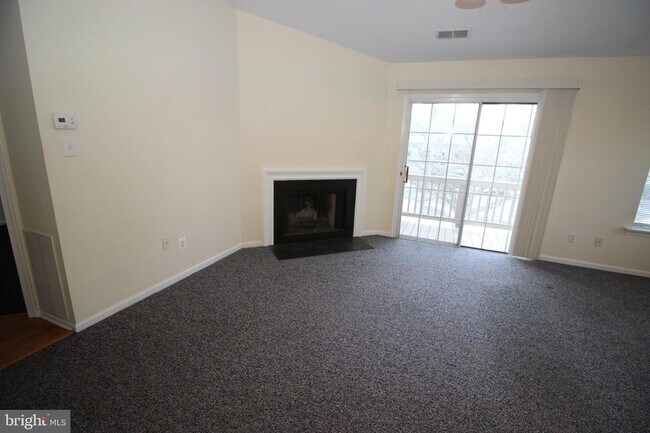 Building Photo - 2604 Beacon Hill Dr