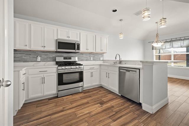 Building Photo - 3817 Laurel Crossing Dr