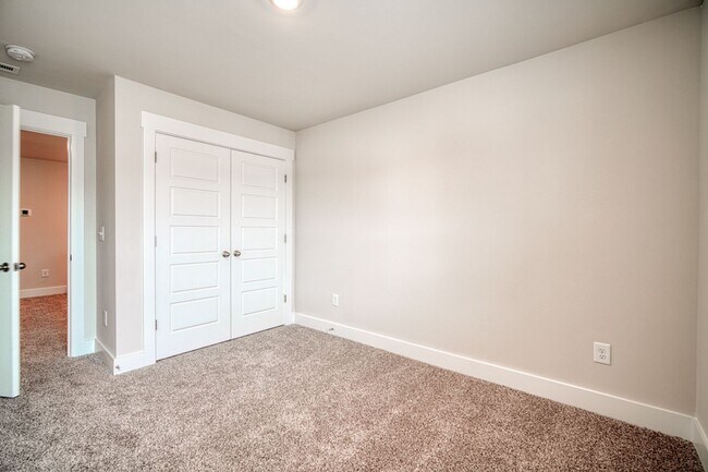 Building Photo - 691 Millwright Wy