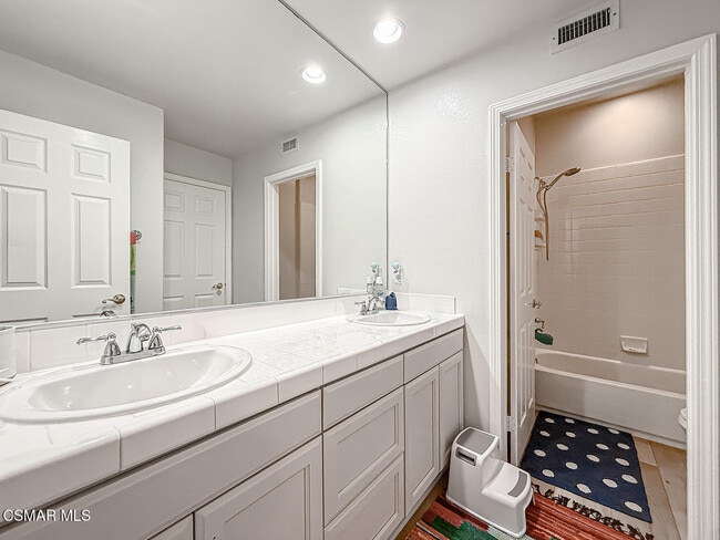 Building Photo - 5816 Painted Pony Cir