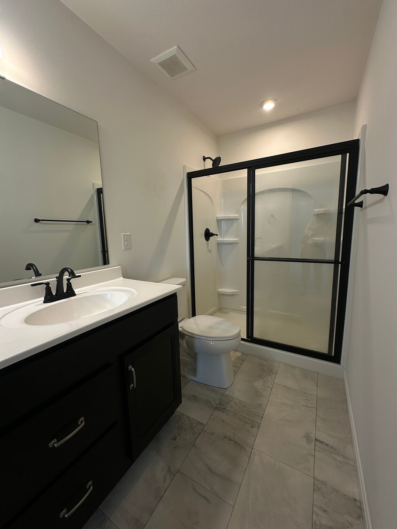 Owners bath - 3368 Sunbeam Pl