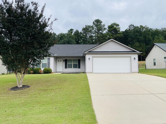 Building Photo - 1020 Saint Charles Way