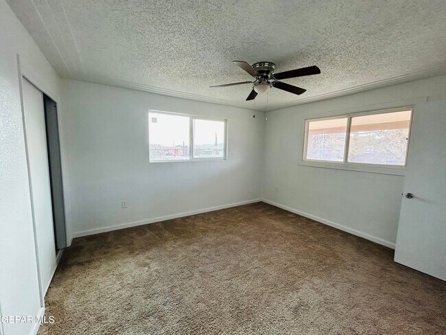 Building Photo - 805 Chile Pl