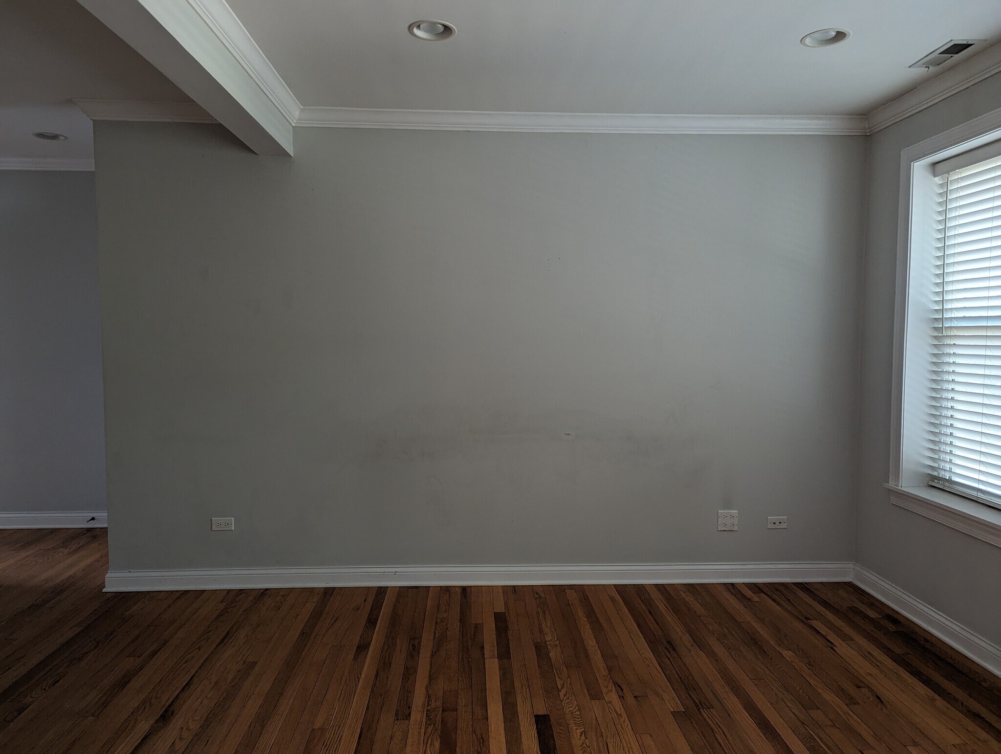 Building Photo - 3808 N Marshfield Ave