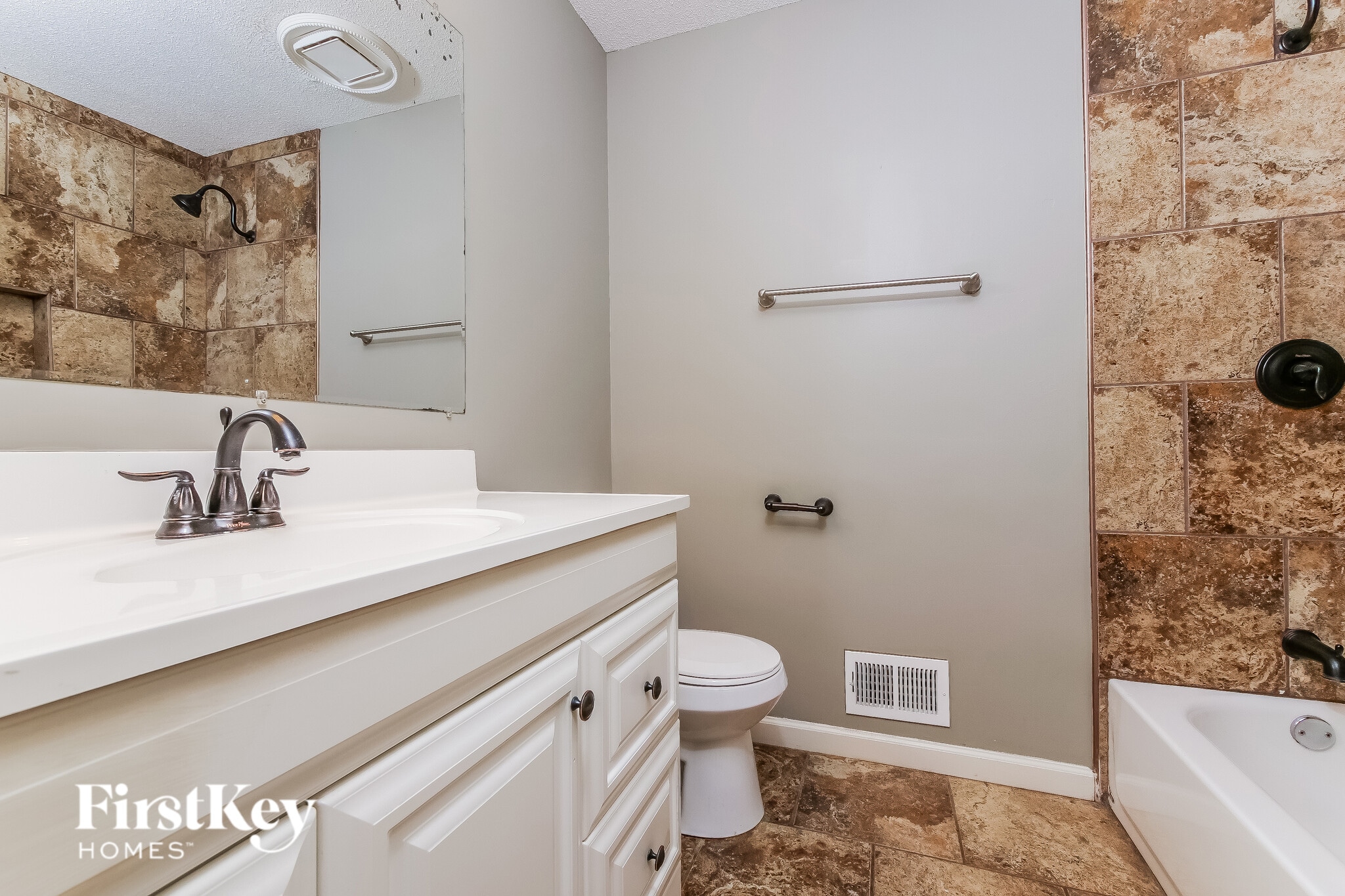 Building Photo - 409 SW Westminister Rd