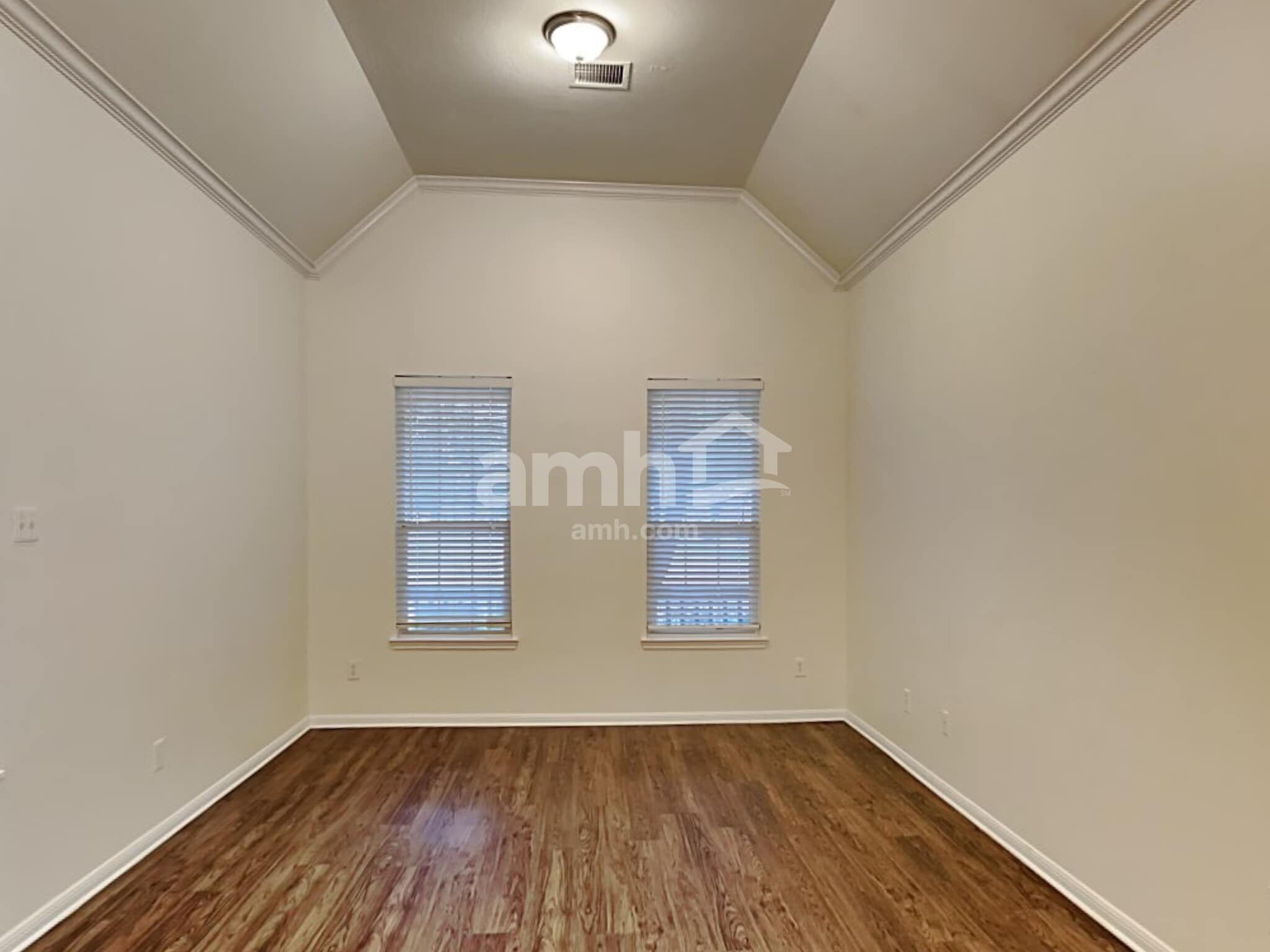 Building Photo - 15207 Henderson Point Dr