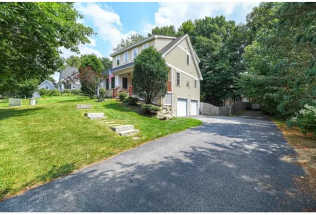 Building Photo - 3 Baron Rd