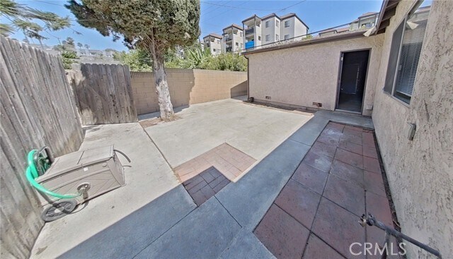 Building Photo - 3216 Locust Ave