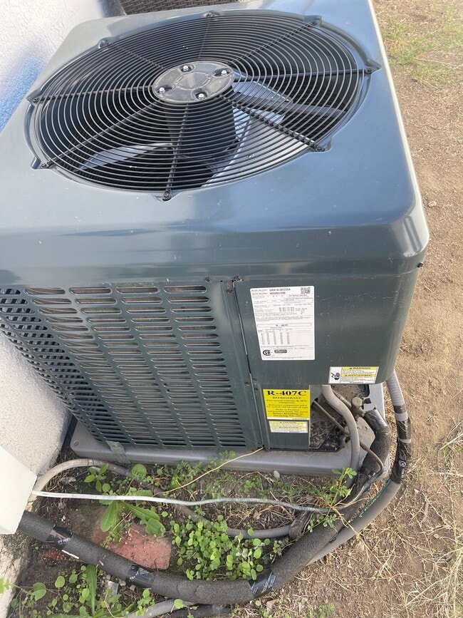 AC unit - 7811 Paso Robles Ave