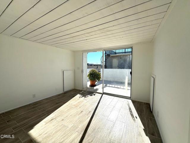 Building Photo - 244 Melrose Dr