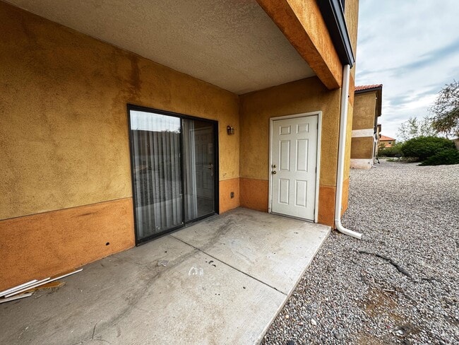 Building Photo - 1105 Meadowlark Way SE