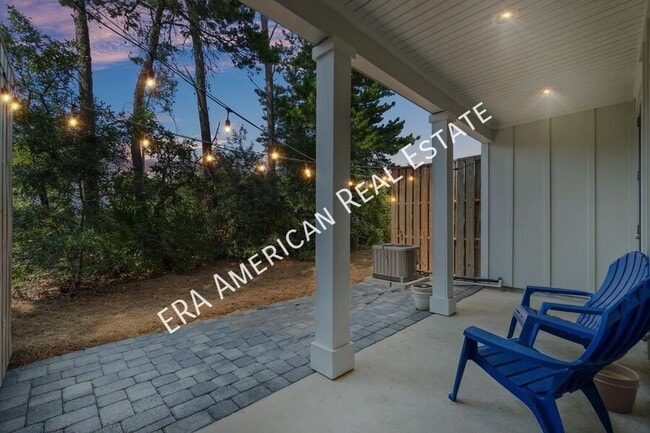 Building Photo - 4923 E County Hwy 30A