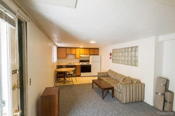 Building Photo - 921 Mary St