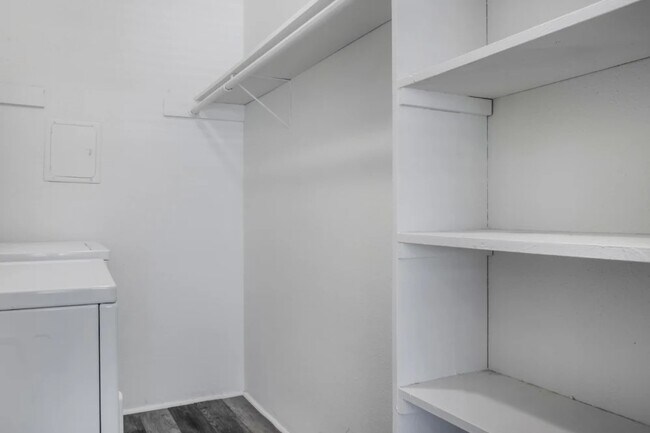 Building Photo - 25650 I-45