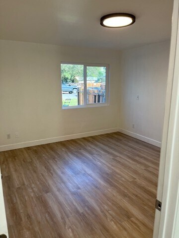 Building Photo - 3216 San Carlos Wy