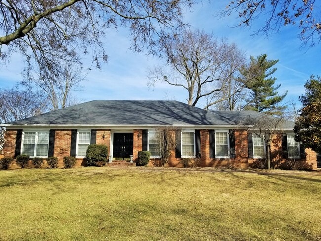 Building Photo - FRESH Paint!  Sprawling, Hurstbourne Ranch with Basement!  3 Bedrooms, 3 Full Baths, Hardwood Flo...