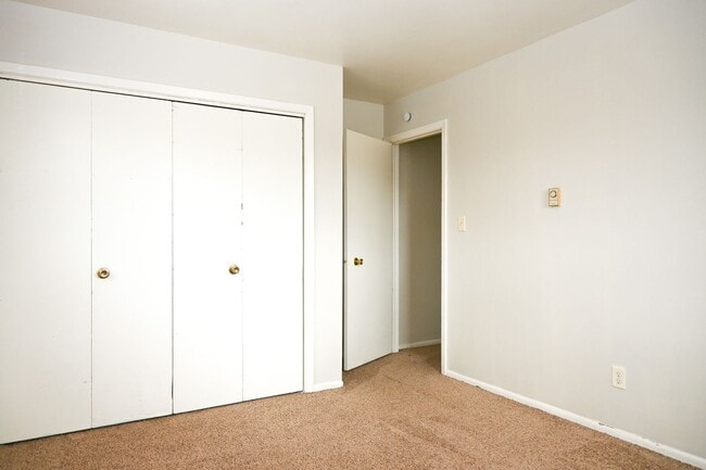 Building Photo - Kimball Duplex 1