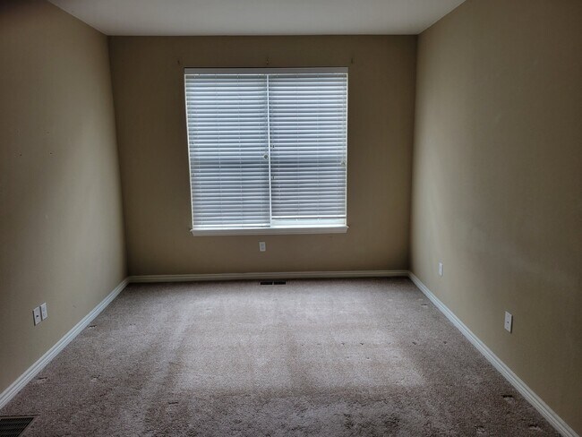 Building Photo - Dancing Willows - 2 Bedroom, 2 Bathroom Condo (11LO#101)