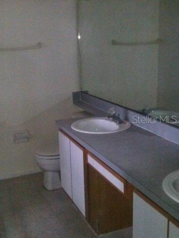 Building Photo - 2026 Larkwood Dr