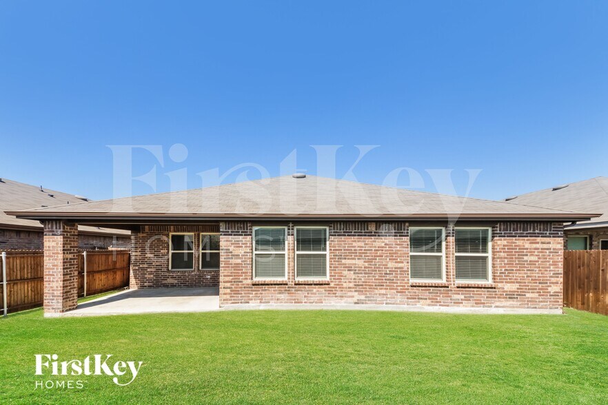 Building Photo - 104 Easy Goer Trl