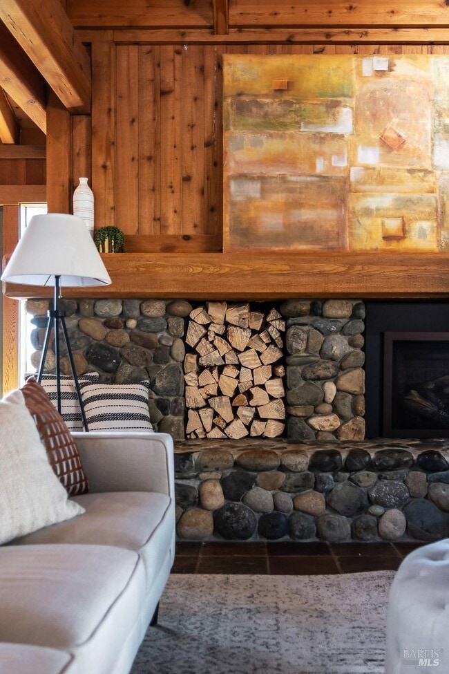 Building Photo - 1100 Bayhills Dr