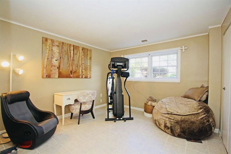 Another Bedroom - 9 Louisburg Square