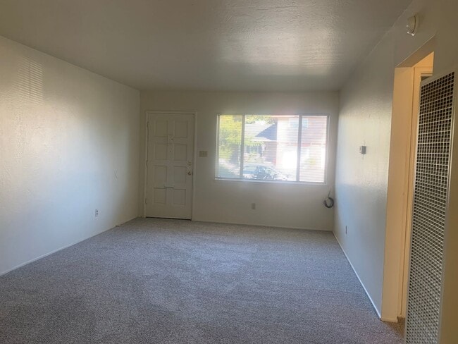 Building Photo - 2899001/60