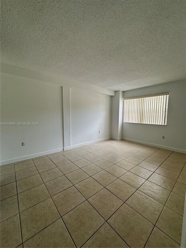 Building Photo - 10900 SW 104th St