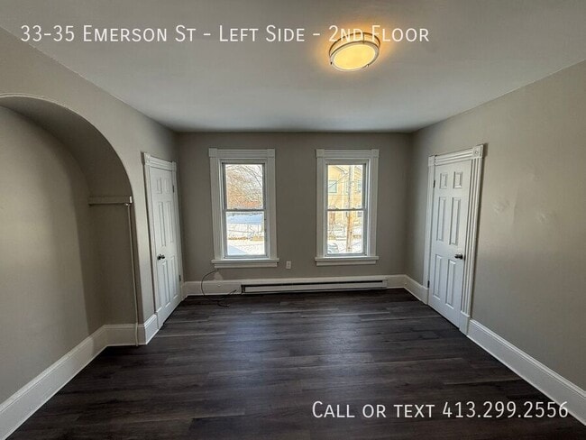 Building Photo - 33-35 Emerson St-Left Side - 2nd Floor