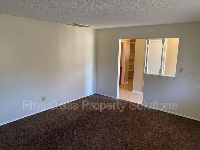 Building Photo - 6300 N Wildewood Dr