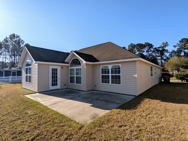 Building Photo - 110 Nandina Wy