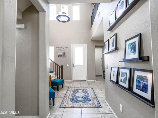 Building Photo - 761 W Desert Hollow Dr