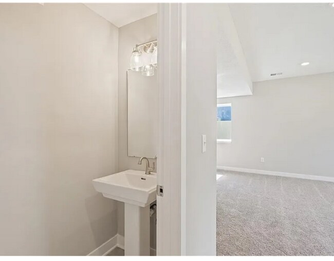 Building Photo - 3545 Corbin Dr