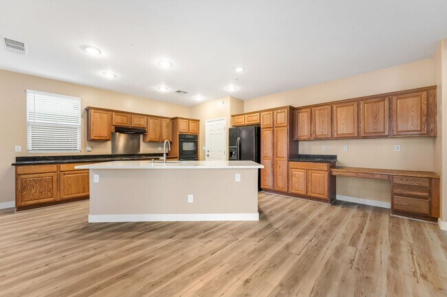 Building Photo - 9721 Sienna Valley Ave