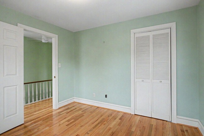 Building Photo - Charming Victorian Home in Historic Pasture Point – Downtown Hampton