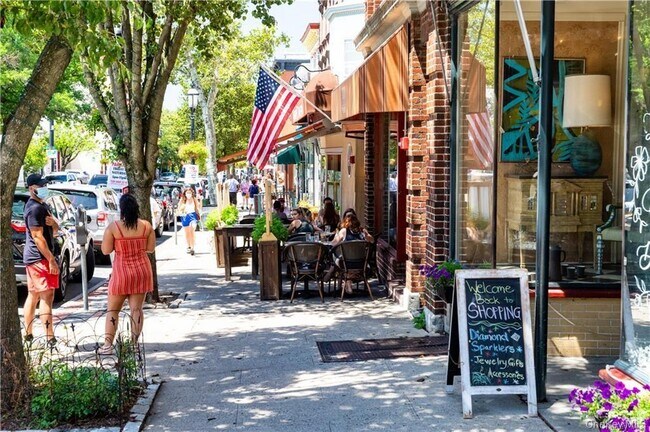 Building Photo - 414 Benedict Ave