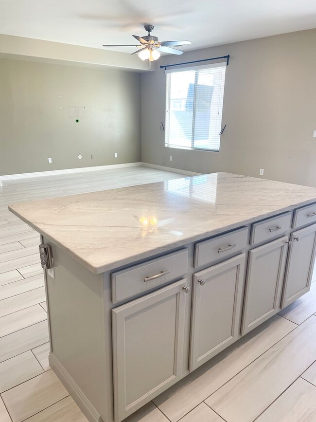 Building Photo - Beautiful Single Level 3 Bed/ 2 Bath + Den Home In Maricopa. Tons of Upgrades Throughout!
