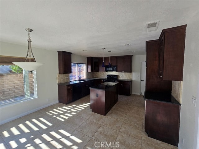 Building Photo - 22622 Rockford Dr