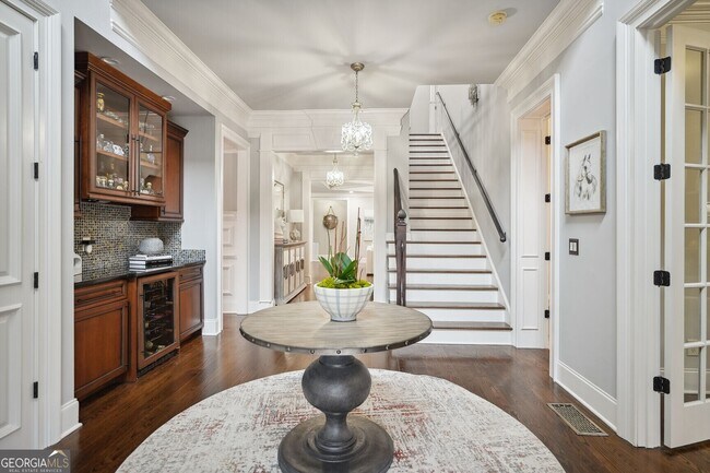 Building Photo - 1930 Northside Dr NW